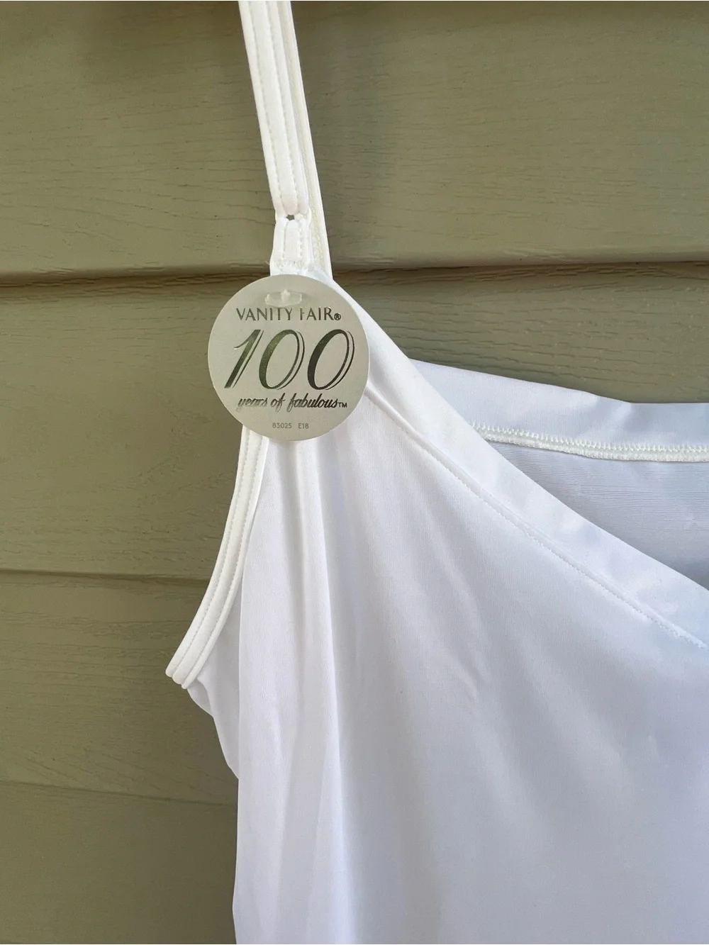 NWT Vanity Fair White Nylon-Spandex Slip with Straps